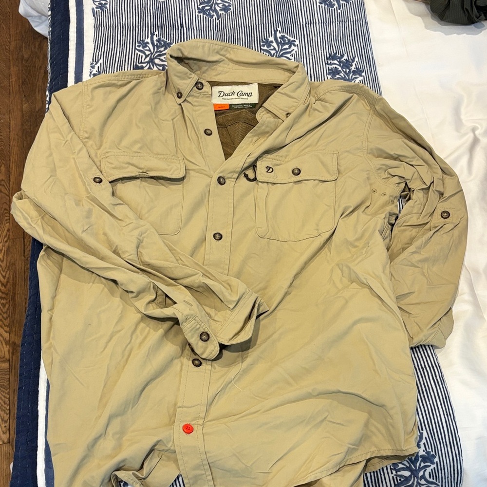 Duck camp Men's Tan Jacket - perfect for safari